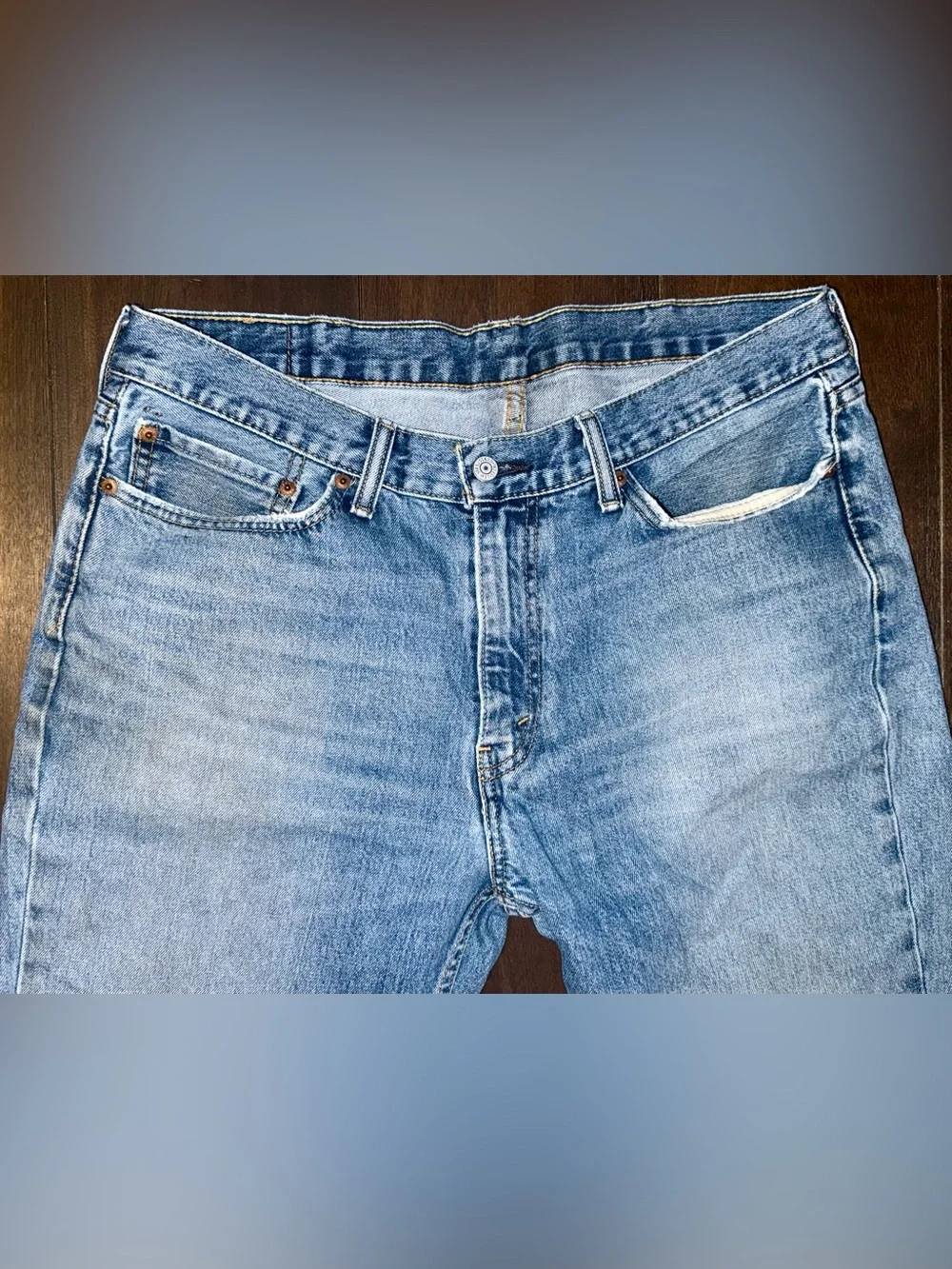 Levi’s 514 Straight Fit Jeans Mens 38x30 Light Wash Blue Denim Classic Mid Rise